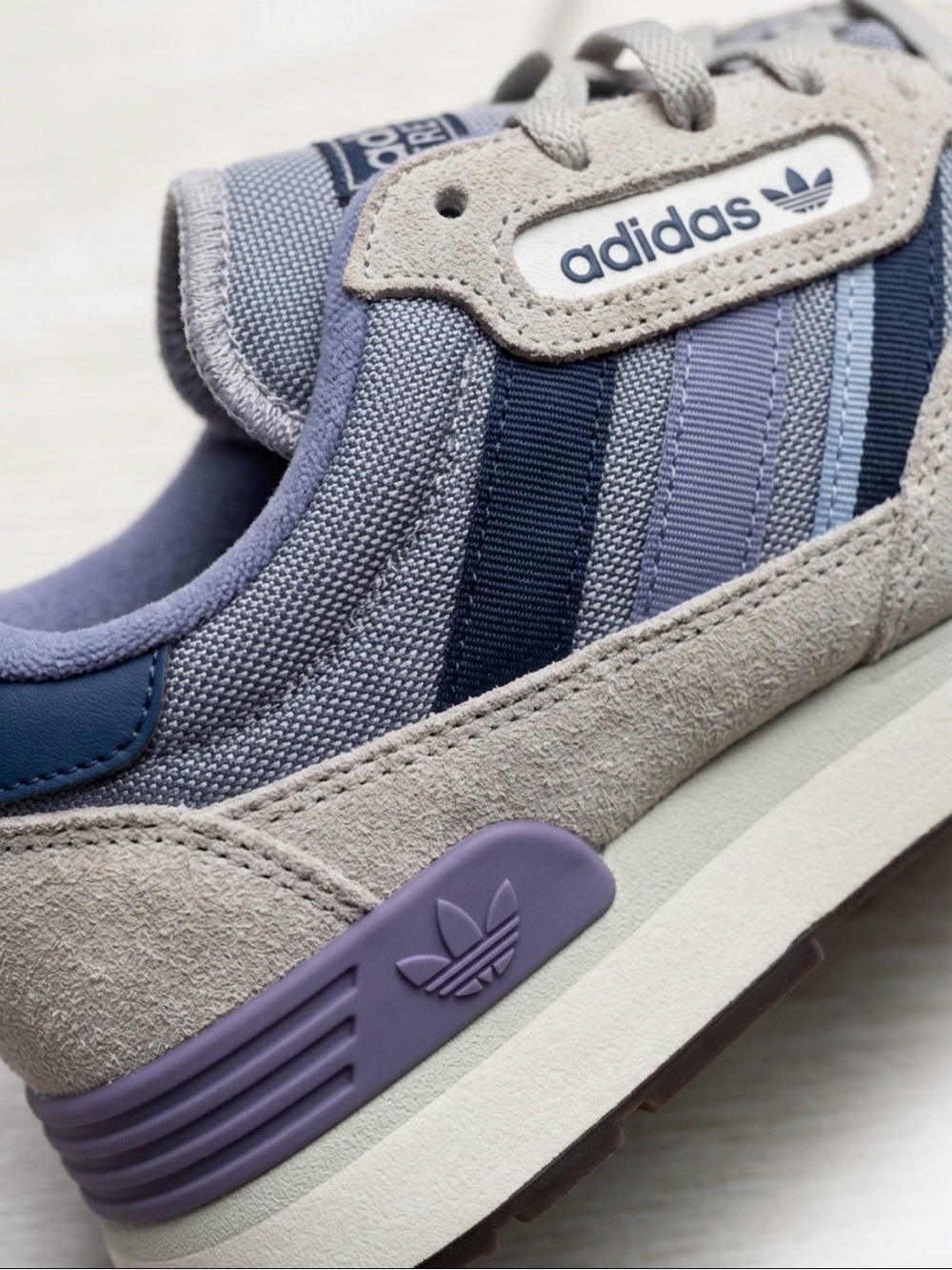 Adidas Treziod - Picture 2 of 5